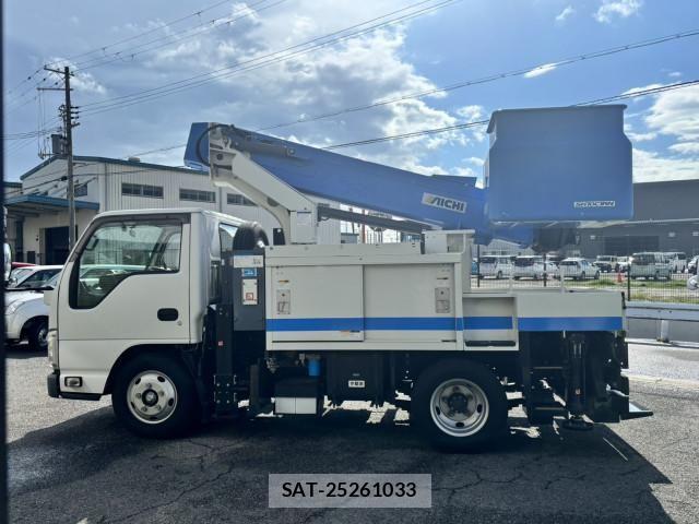 Isuzu ELF TRUCK 2020-03 7218035-7