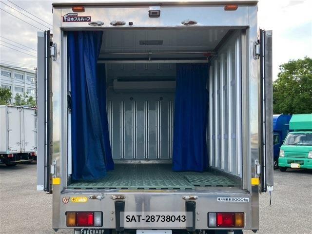 Isuzu ELF TRUCK 2016-03 7217972-11
