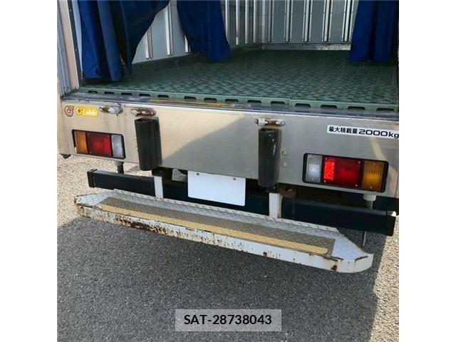 Isuzu ELF TRUCK 2016-03 7217972-21