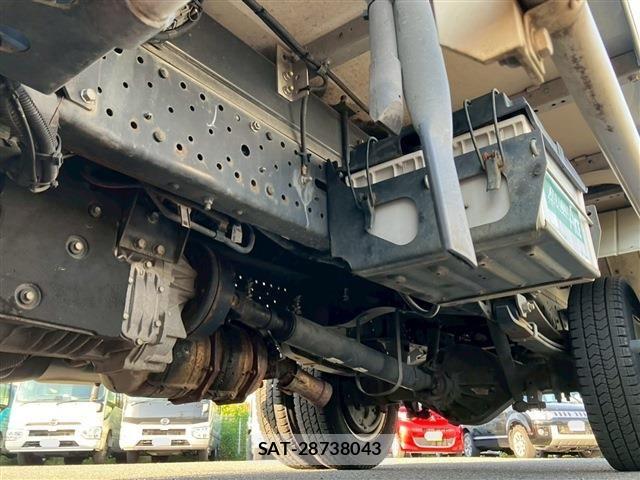 Isuzu ELF TRUCK 2016-03 7217972-26