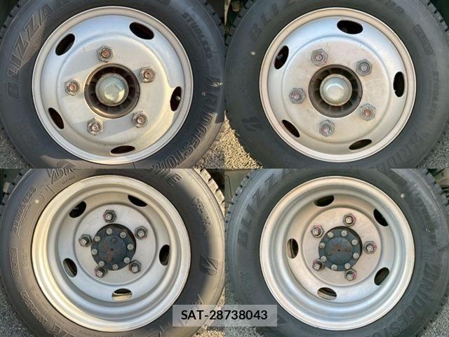 Isuzu ELF TRUCK 2016-03 7217972-28