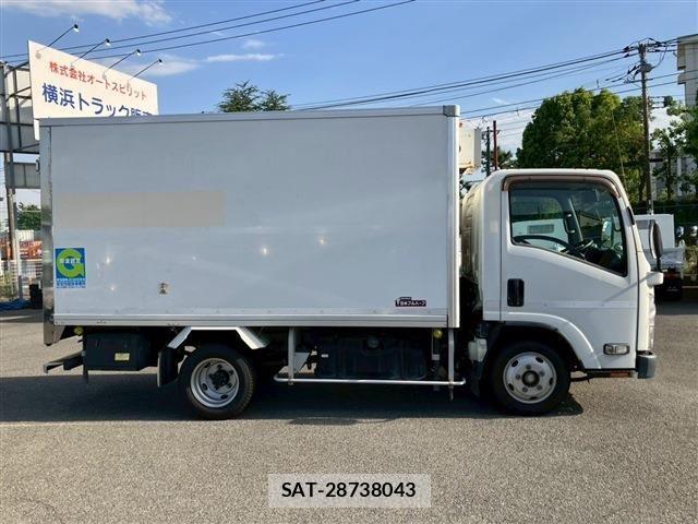 Isuzu ELF TRUCK 2016-03 7217972-3
