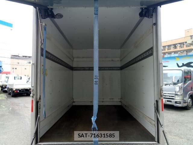 Isuzu ELF TRUCK 2016-04 7217971-9
