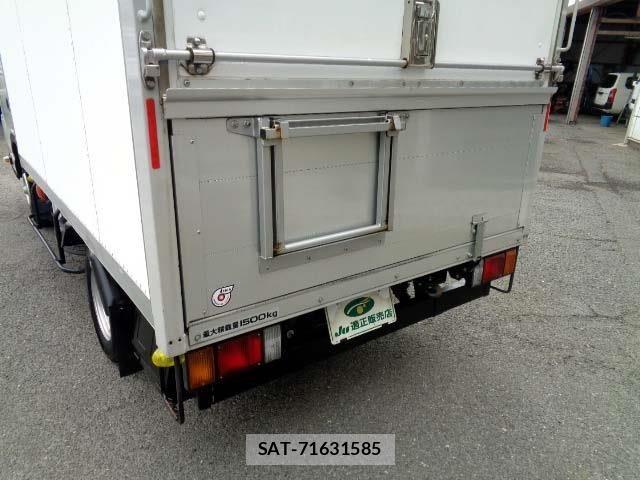 Isuzu ELF TRUCK 2016-04 7217971-12