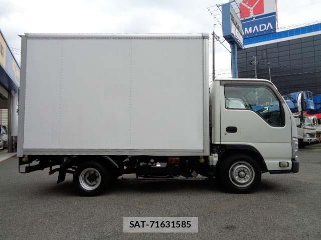 Isuzu ELF TRUCK 2016-04 7217971-13