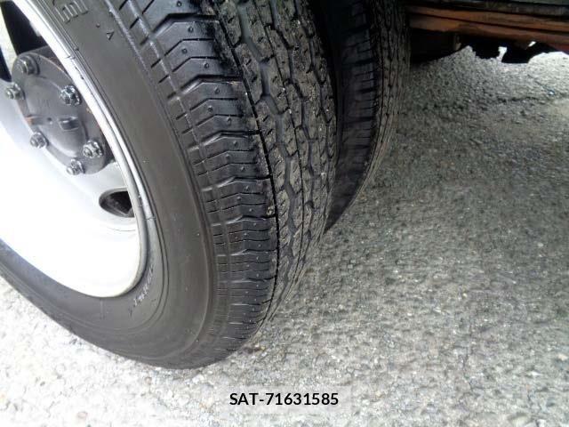 Isuzu ELF TRUCK 2016-04 7217971-17