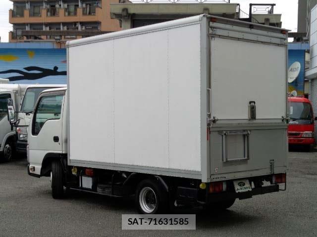 Isuzu ELF TRUCK 2016-04 7217971-1