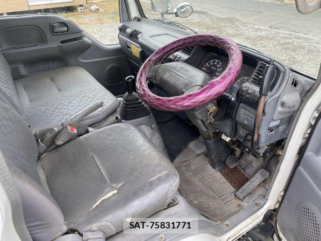 Isuzu ELF TRUCK 2006-05 7217951-9
