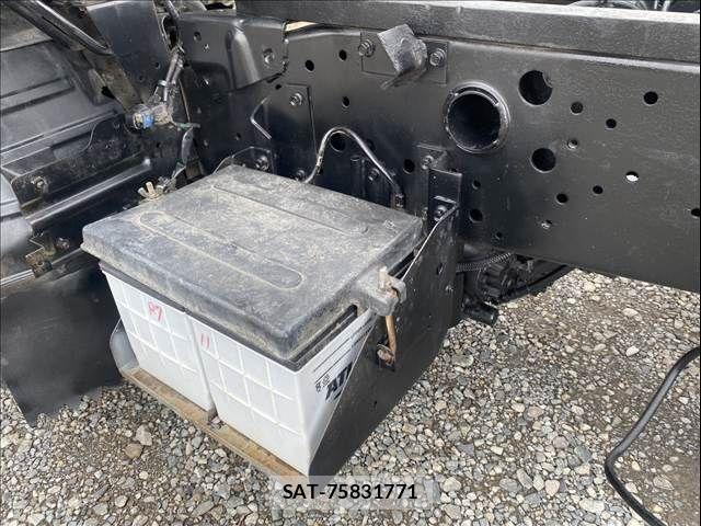 Isuzu ELF TRUCK 2006-05 7217951-22
