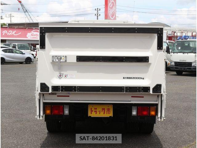 Isuzu ELF TRUCK 2020-02 7218034-6