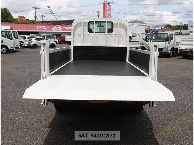 Isuzu ELF TRUCK 2020-02 7218034-8