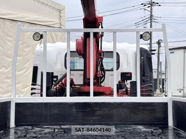 Isuzu ELF TRUCK 2013-09 7217959-11