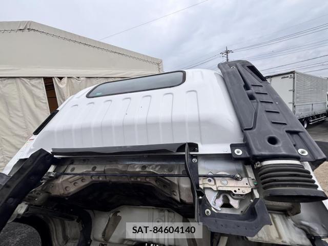Isuzu ELF TRUCK 2013-09 7217959-16