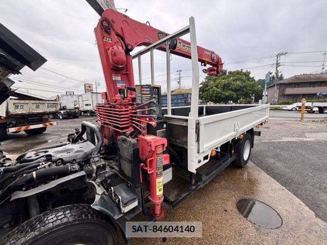 Isuzu ELF TRUCK 2013-09 7217959-26