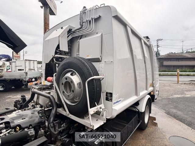 Isuzu ELF TRUCK 2017-01 7217976-15