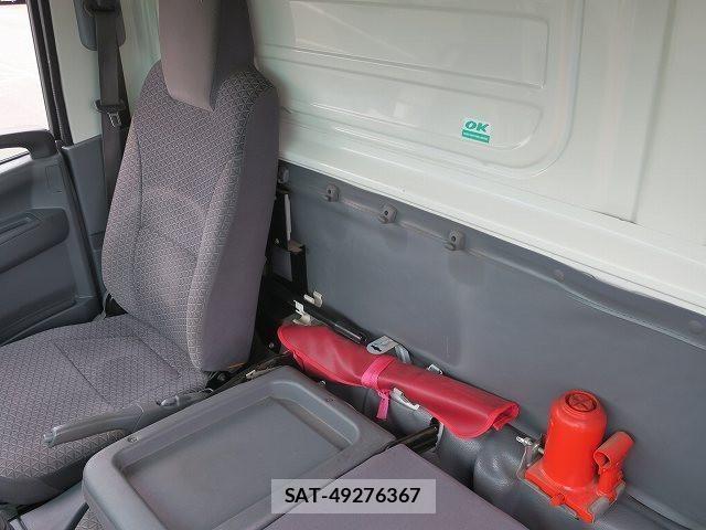 Isuzu ELF TRUCK 2019-06 7218026-20