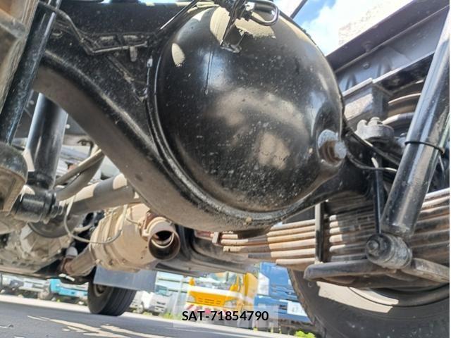 Isuzu ELF TRUCK 2018-02 7217983-11