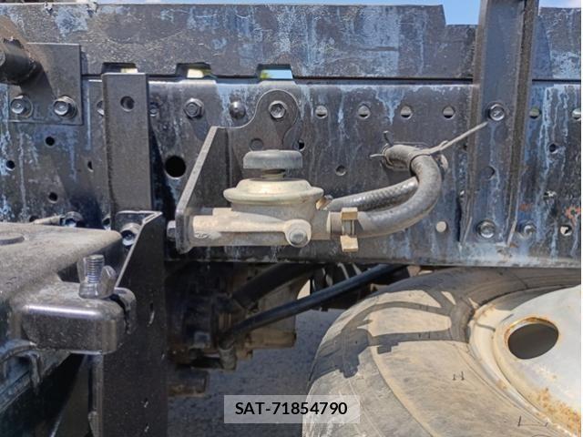 Isuzu ELF TRUCK 2018-02 7217983-12
