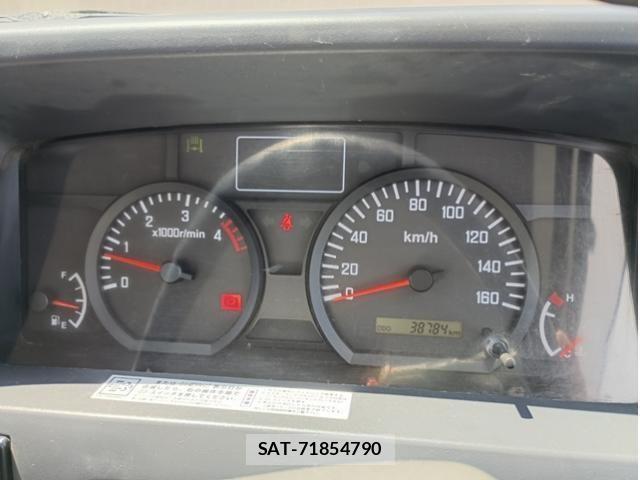 Isuzu ELF TRUCK 2018-02 7217983-27