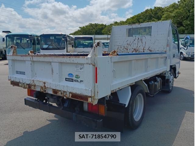Isuzu ELF TRUCK 2018-02 7217983-2
