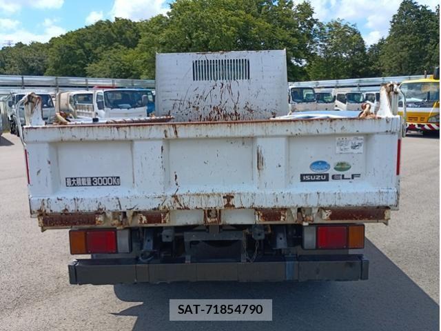 Isuzu ELF TRUCK 2018-02 7217983-4