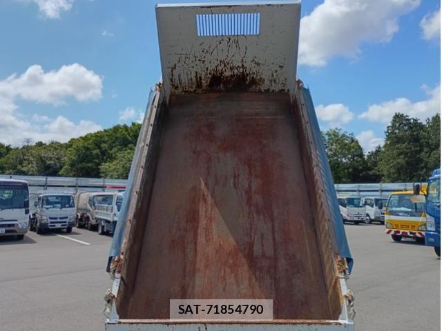 Isuzu ELF TRUCK 2018-02 7217983-5