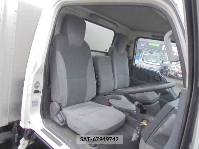 Isuzu ELF TRUCK 2015-04 7217967-11
