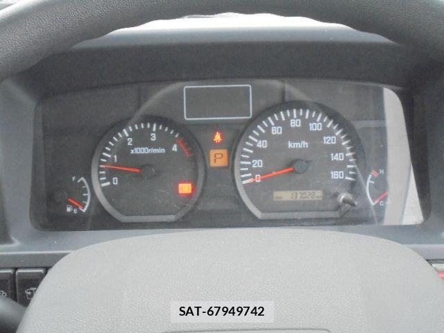 Isuzu ELF TRUCK 2015-04 7217967-13