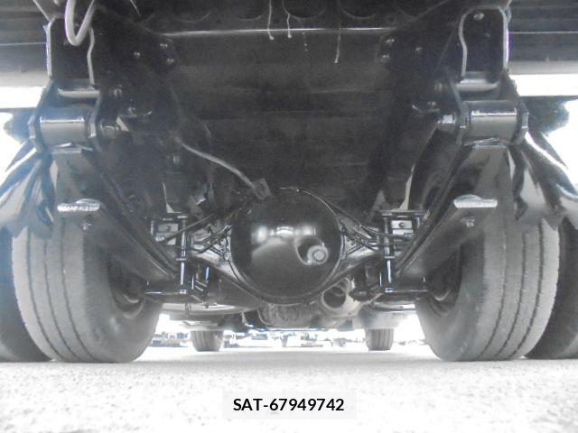 Isuzu ELF TRUCK 2015-04 7217967-26