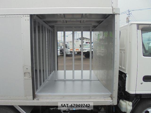 Isuzu ELF TRUCK 2015-04 7217967-8