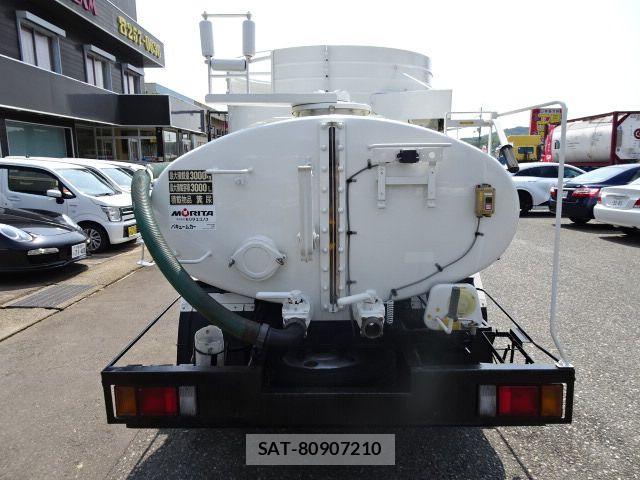 Isuzu ELF TRUCK 2012-07 7217956-4