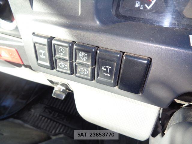 Isuzu ELF TRUCK 2018-02 7217986-13
