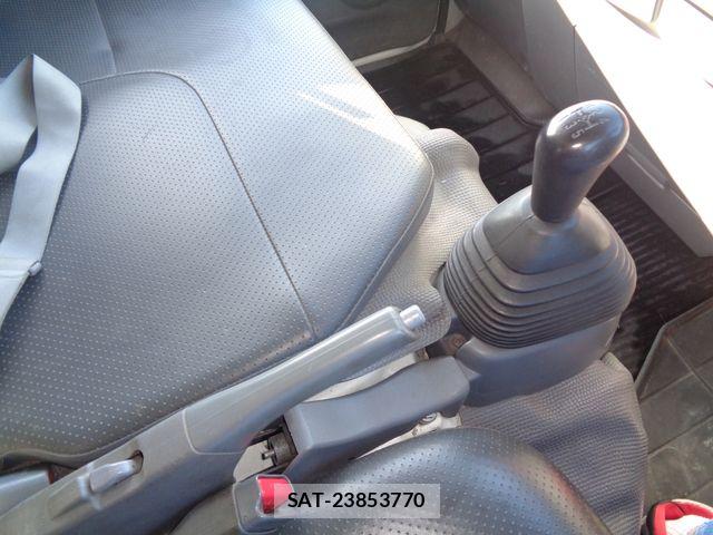 Isuzu ELF TRUCK 2018-02 7217986-16