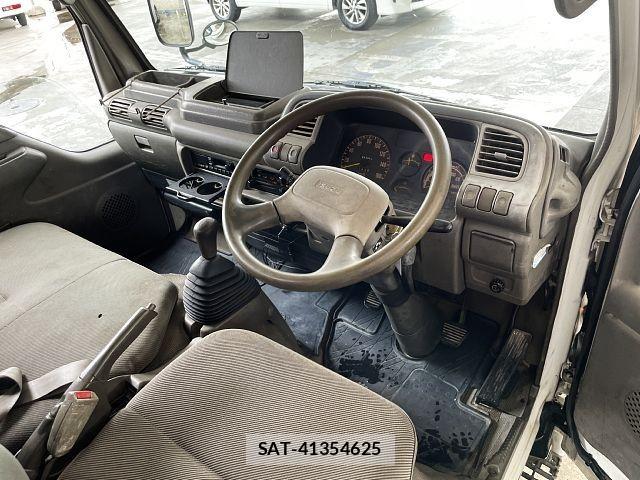 Isuzu ELF TRUCK 1995-03 7217929-1