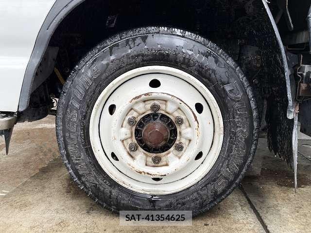 Isuzu ELF TRUCK 1995-03 7217929-3
