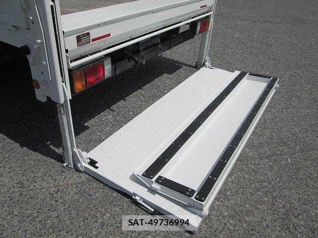 Isuzu ELF TRUCK 2019-04 7218028-12