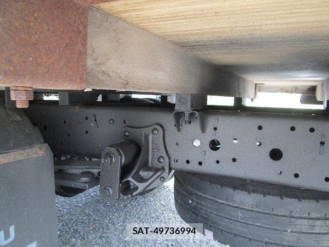 Isuzu ELF TRUCK 2019-04 7218028-22