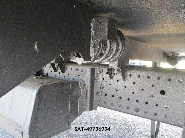 Isuzu ELF TRUCK 2019-04 7218028-23
