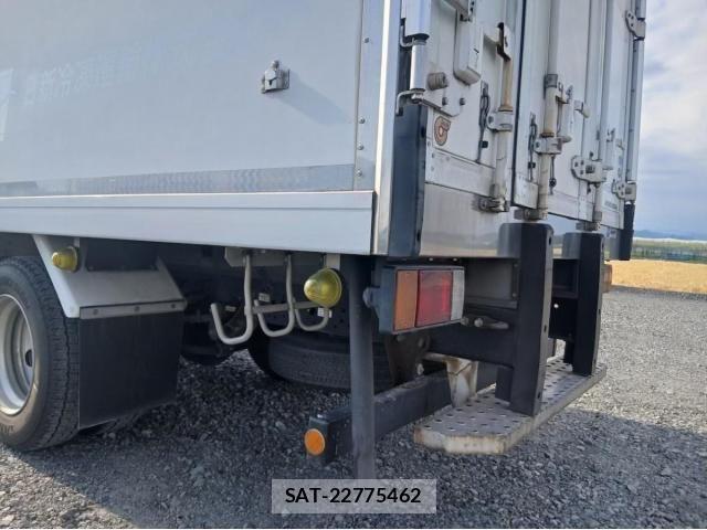 Isuzu ELF TRUCK 2016-06 7217973-12