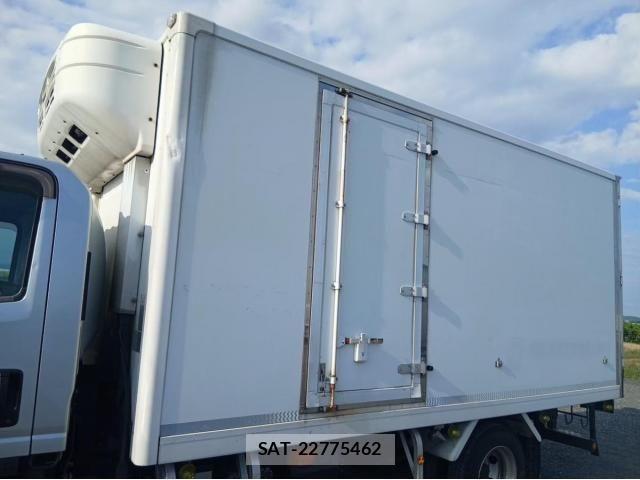 Isuzu ELF TRUCK 2016-06 7217973-15