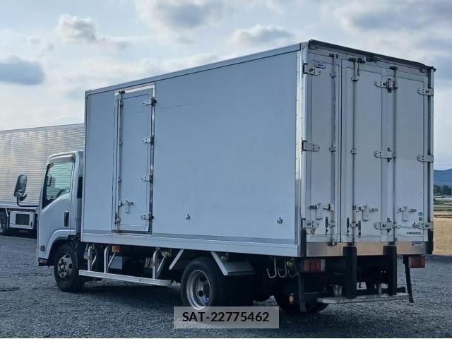 Isuzu ELF TRUCK 2016-06 7217973-8