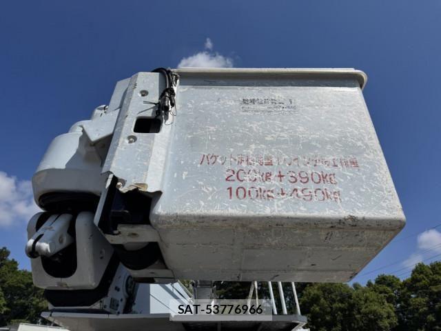 Isuzu ELF TRUCK 2012-10 7217955-14