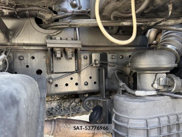 Isuzu ELF TRUCK 2012-10 7217955-20
