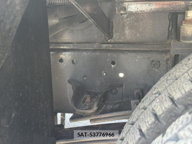 Isuzu ELF TRUCK 2012-10 7217955-23