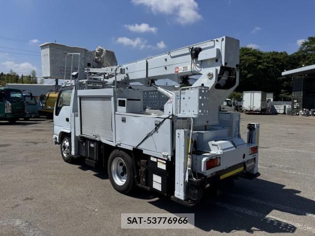 Isuzu ELF TRUCK 2012-10 7217955-4