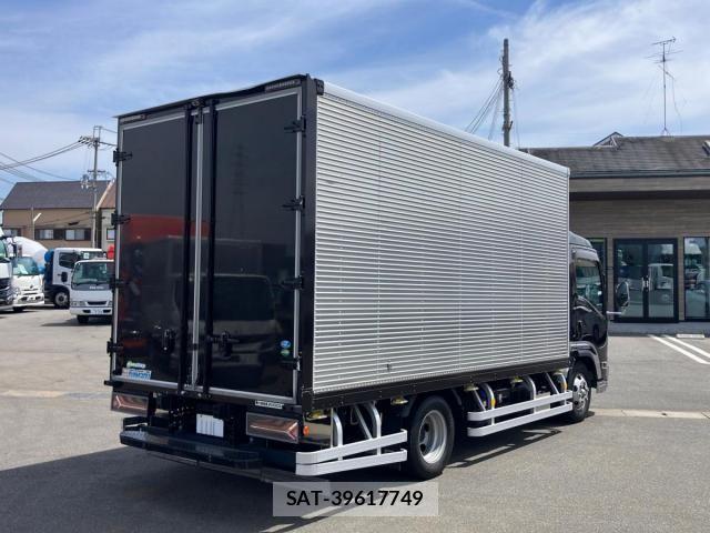 Isuzu ELF TRUCK 2021-08 7218046-2