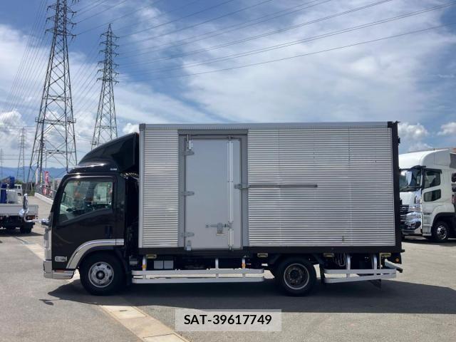 Isuzu ELF TRUCK 2021-08 7218046-4