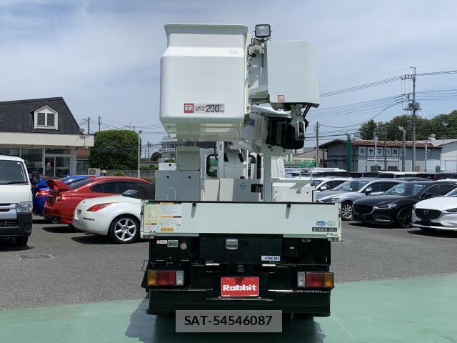 Isuzu ELF TRUCK 2017-11 7217975-7