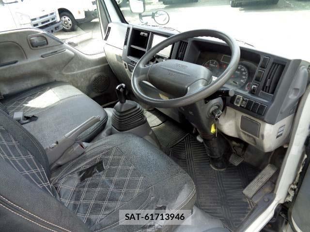 Isuzu ELF TRUCK 2008-03 7217952-2