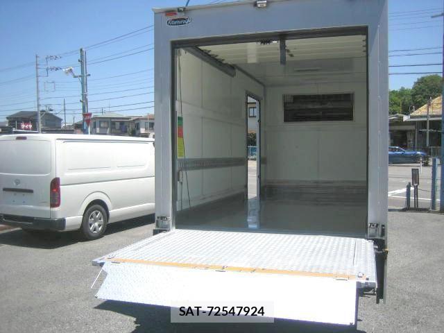 Isuzu ELF TRUCK 2013-09 7250678-11